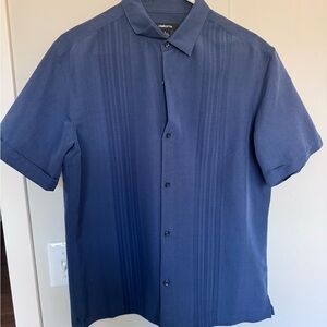 Claiborne Men's Navy Blue Short-Sleeve Button-Up Shirt
